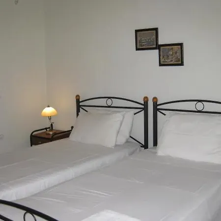 Bella Vista Zante - Pink House Apartment