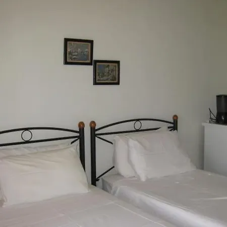 Bella Vista Zante - Pink House Apartment
