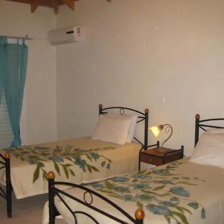 Bella Vista Zante - Pink House Skinaria